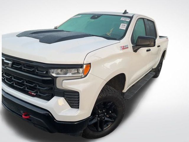 2024 Chevrolet Silverado 1500 LT Trail Boss photo 2