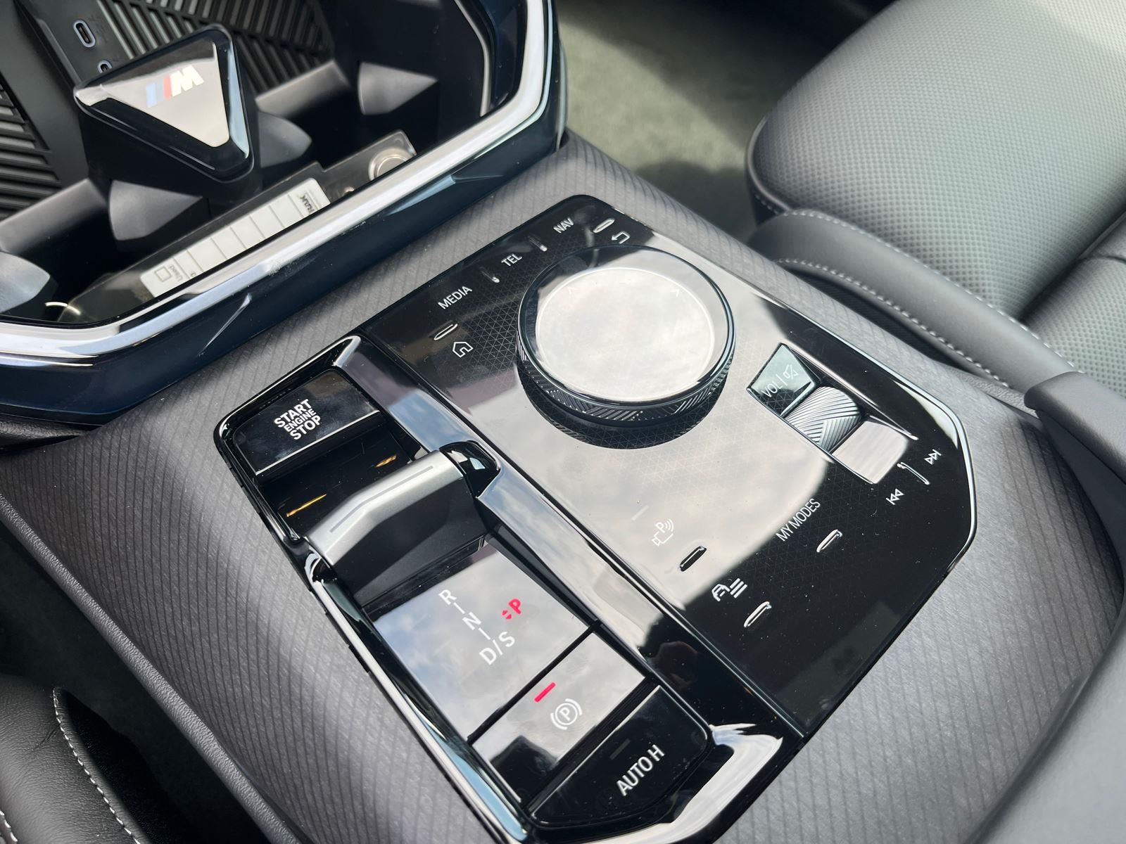 New 2025 Black Sapphire Metallic BMW 30 xDrive image 17