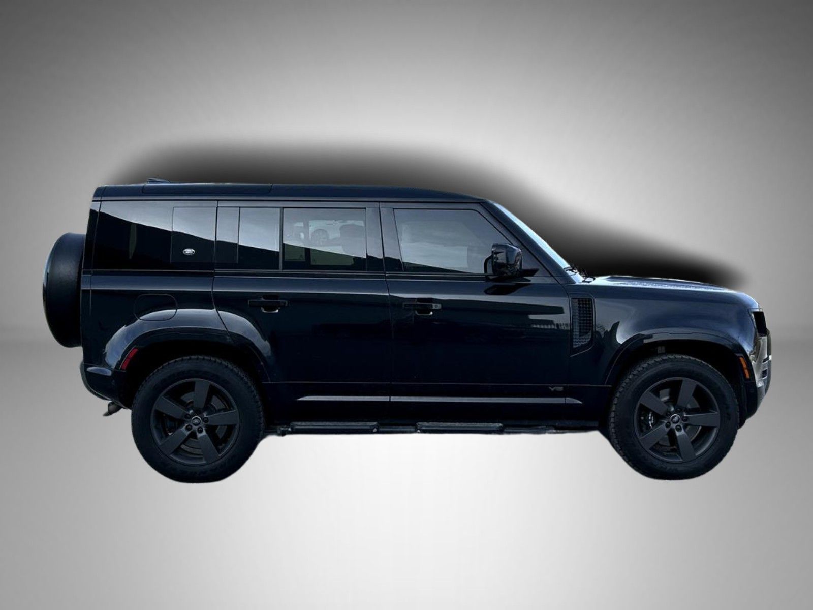 2023 Land Rover Defender 110 V8 photo 4