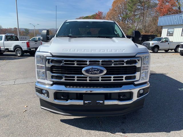 2026 Ford F-250 XLT photo 2