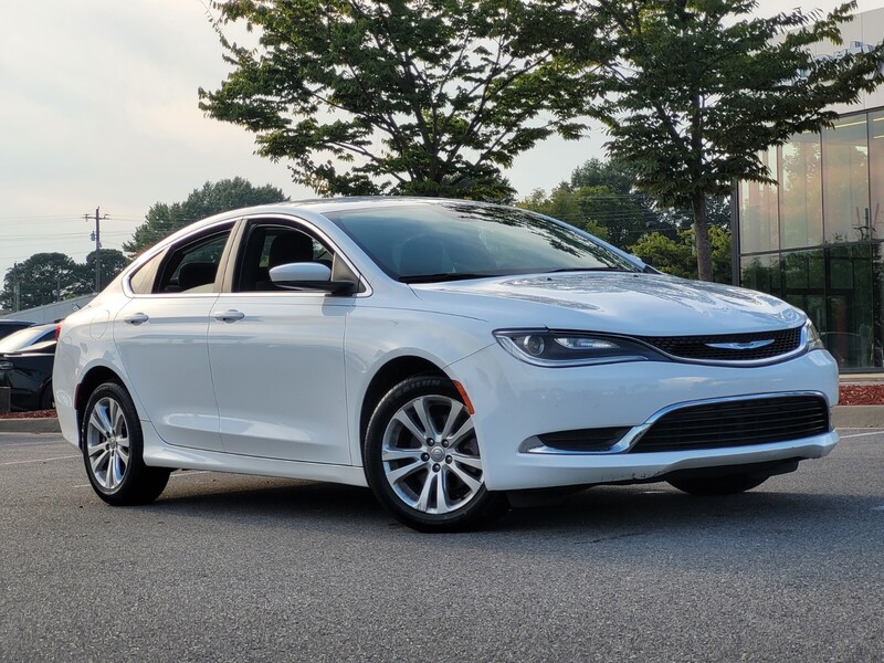 2015 Chrysler 200 Limited photo 18