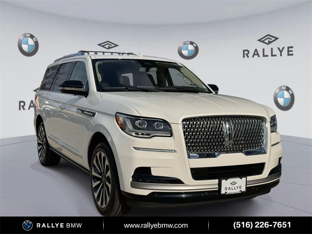 2023 Lincoln Navigator Reserve's photo