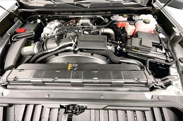 2025 Chevrolet Silverado 3500HD High Country photo 8