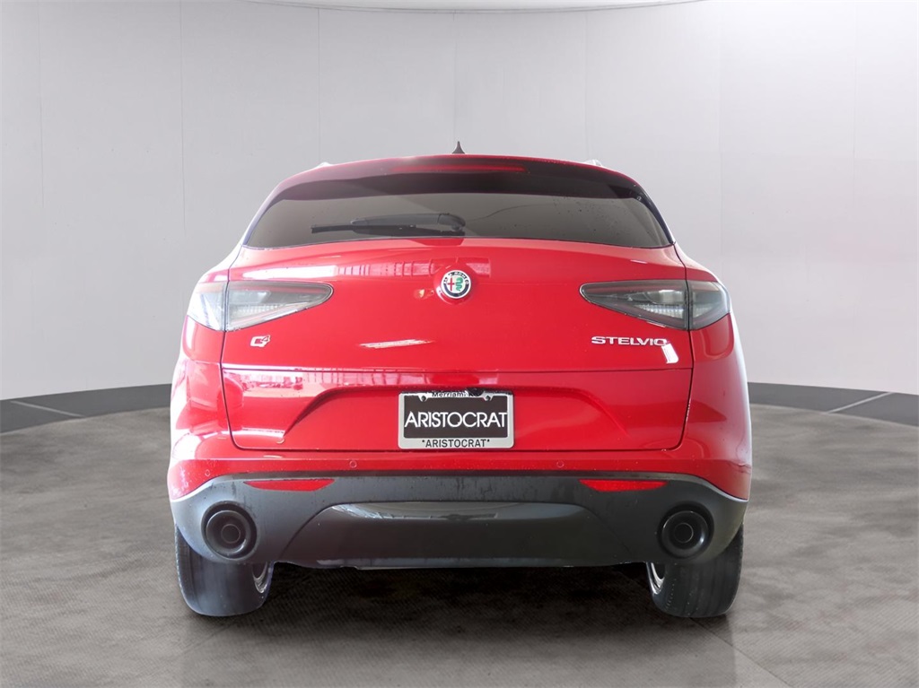 2025 Alfa Romeo Stelvio Sprint Base photo 6