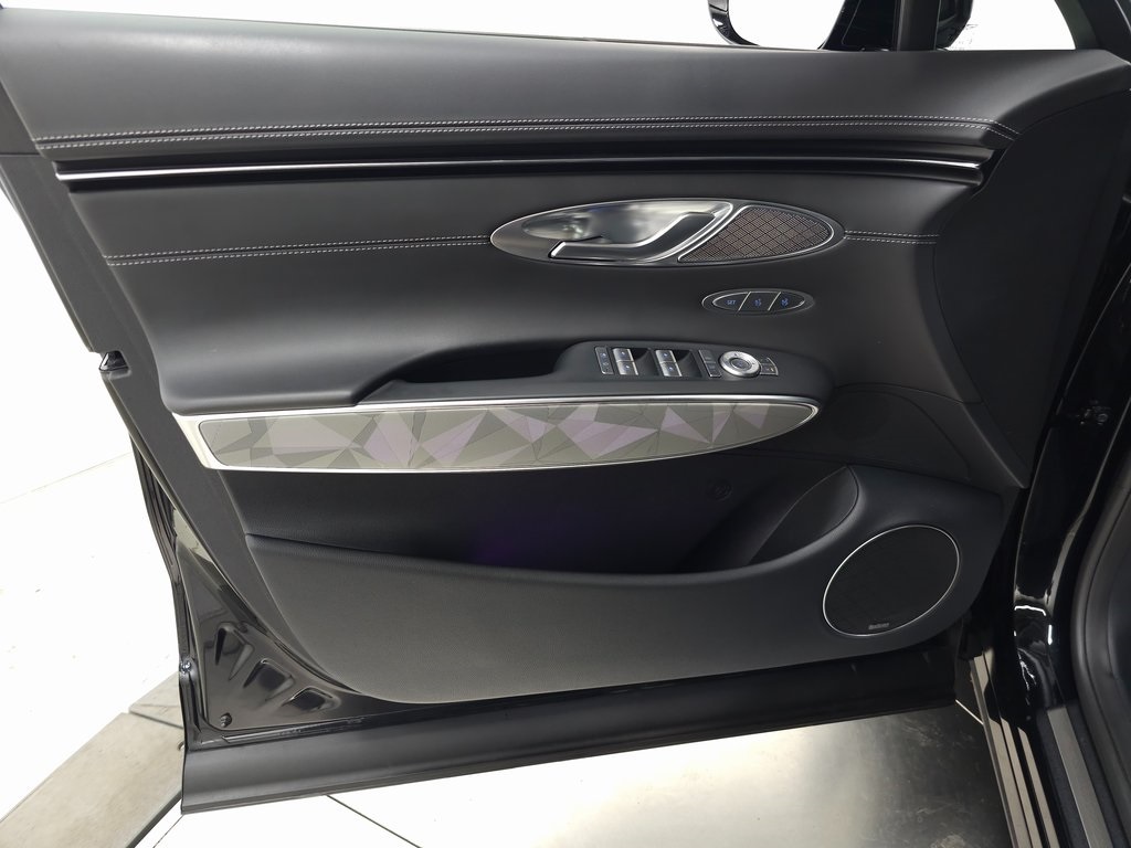 2023 Genesis GV70 3.5T Sport Advanced photo 10