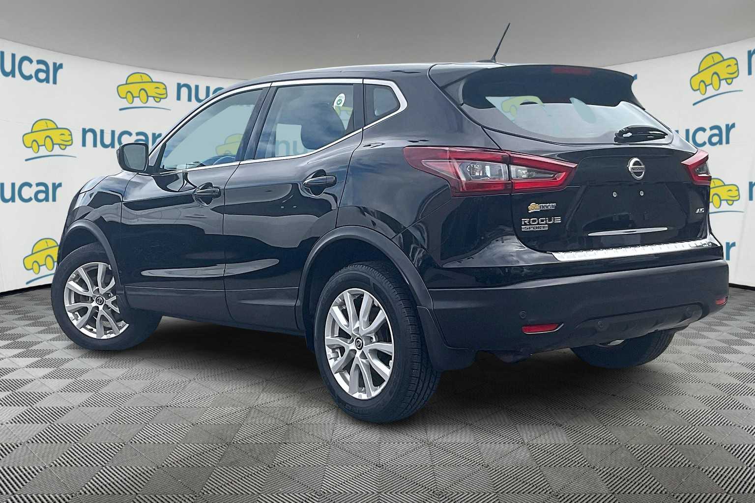 2020 Nissan Rogue Sport S photo 4