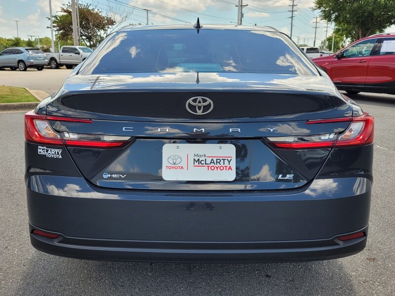 2025 Toyota Camry LE photo 9