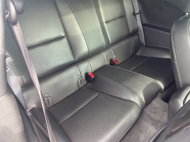 2011 Chevrolet Camaro 2LT photo 16