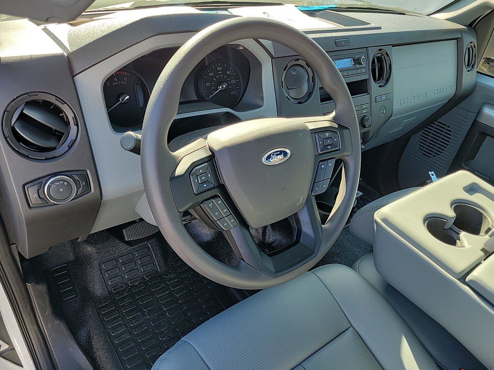 2025 FORD F-750 - Image 13