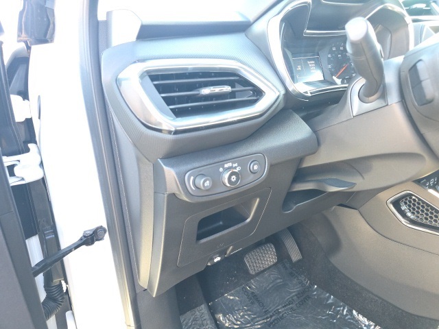 2023 Chevrolet Trailblazer LT photo 13
