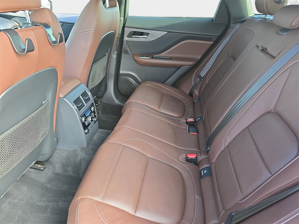 2018 Jaguar F-PACE S photo 15
