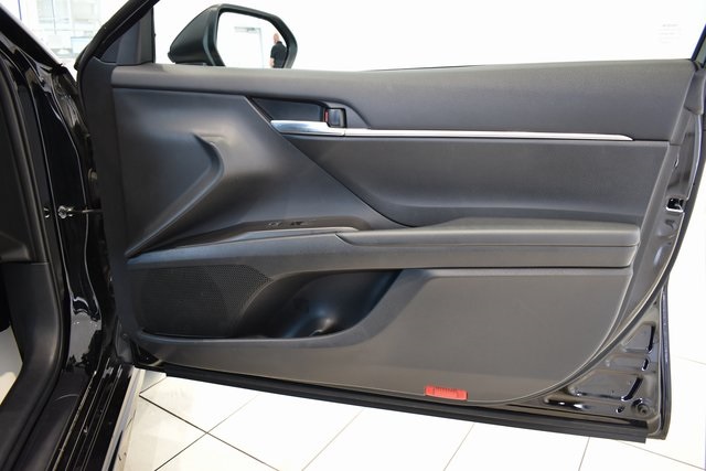 2024 Toyota Camry SE photo 10
