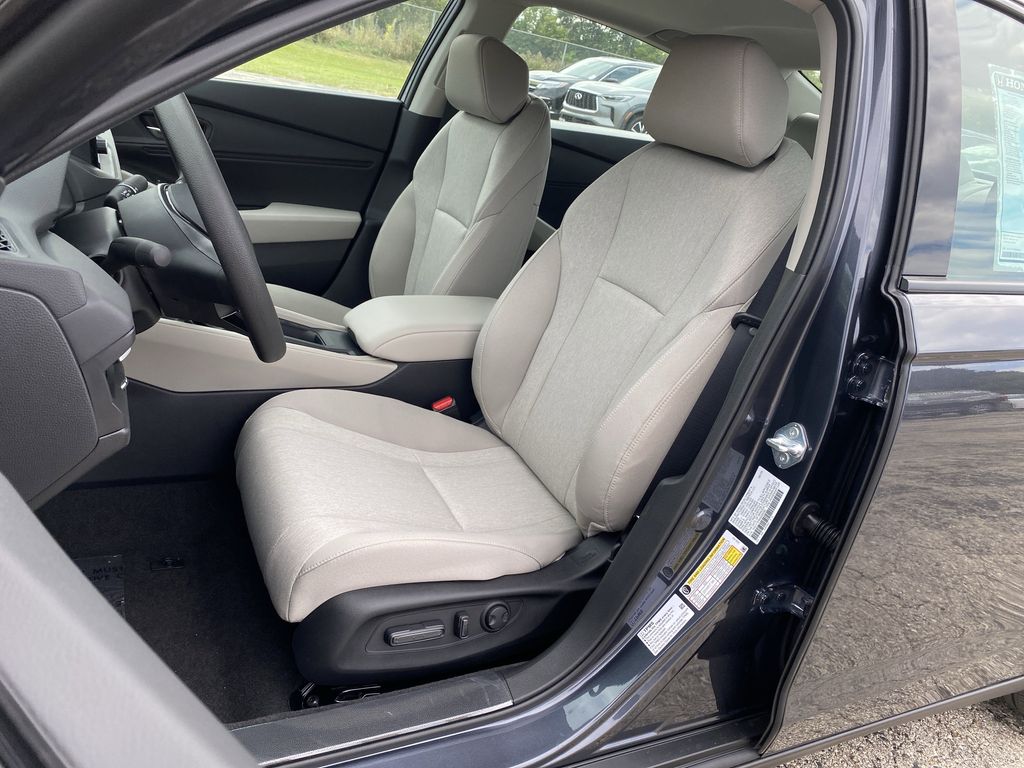 2025 Honda Accord SE photo 4