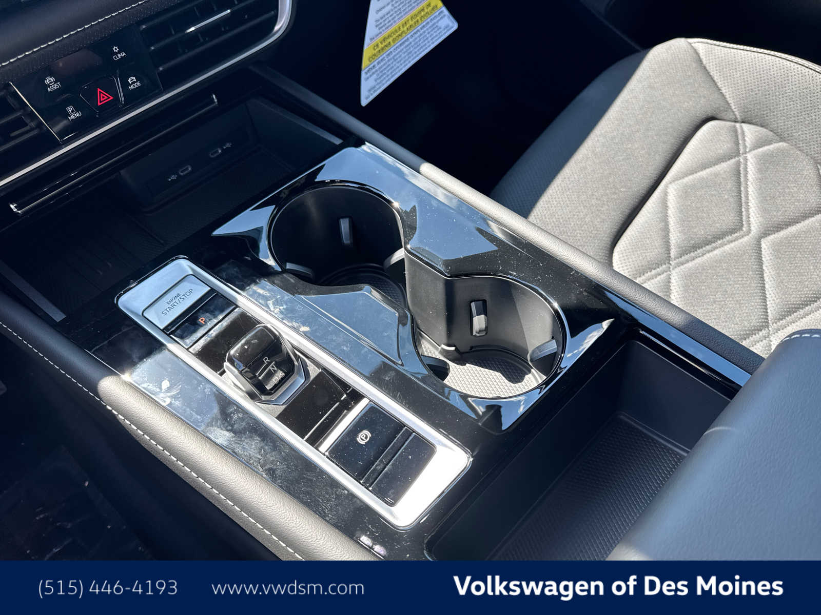 2026 Volkswagen Atlas Cross Sport SE Technology photo 16