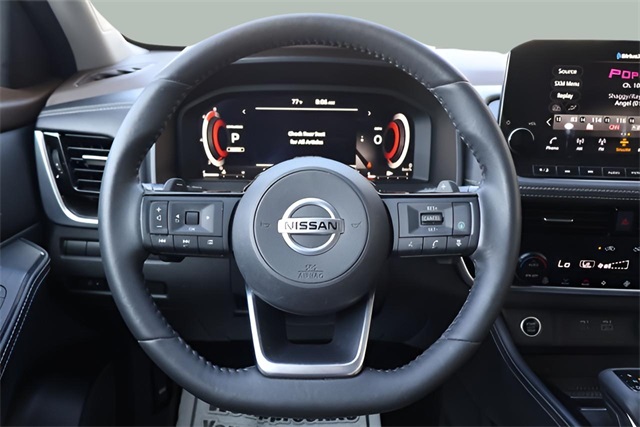2021 Nissan Rogue Platinum photo 19