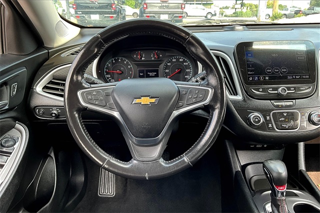 2022 Chevrolet Malibu RS photo 8