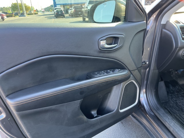 2020 Jeep Compass Limited photo 5