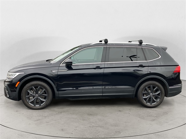 2024 Volkswagen Tiguan SE Wolfsburg Edition photo 2