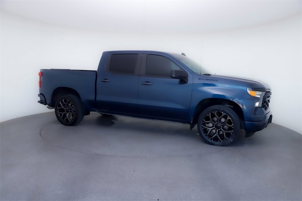 2022 Chevrolet Silverado 1500 Custom photo 10