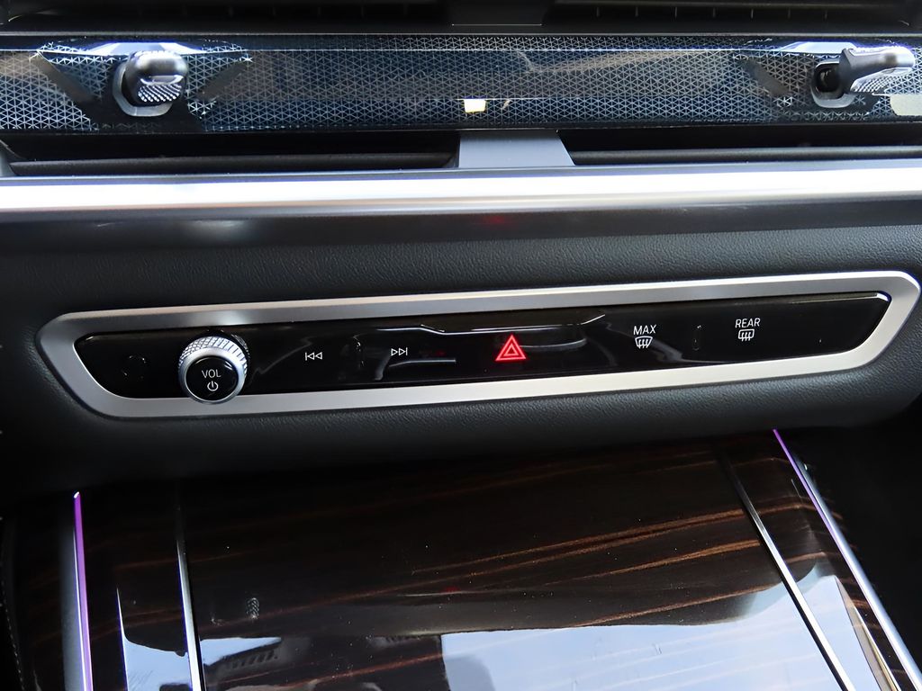 2025 Bmw X7 xDrive40i photo 32