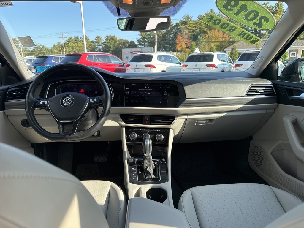 2019 Volkswagen Jetta SEL photo 26