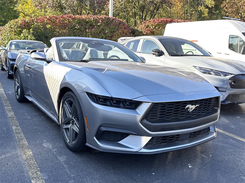 2025 Ford Mustang EcoBoost Premium's photo