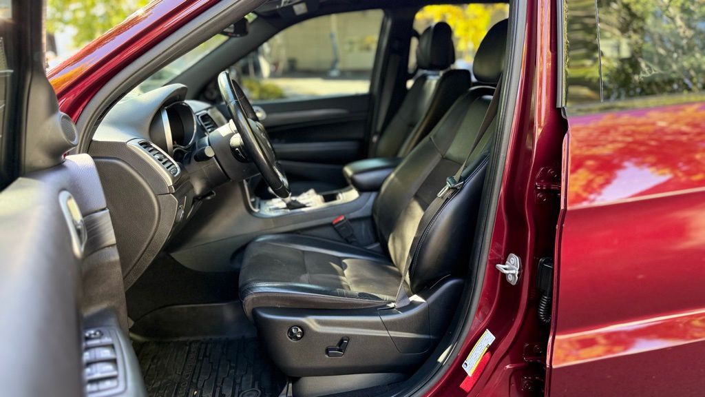 2020 Jeep Grand Cherokee Altitude photo 14
