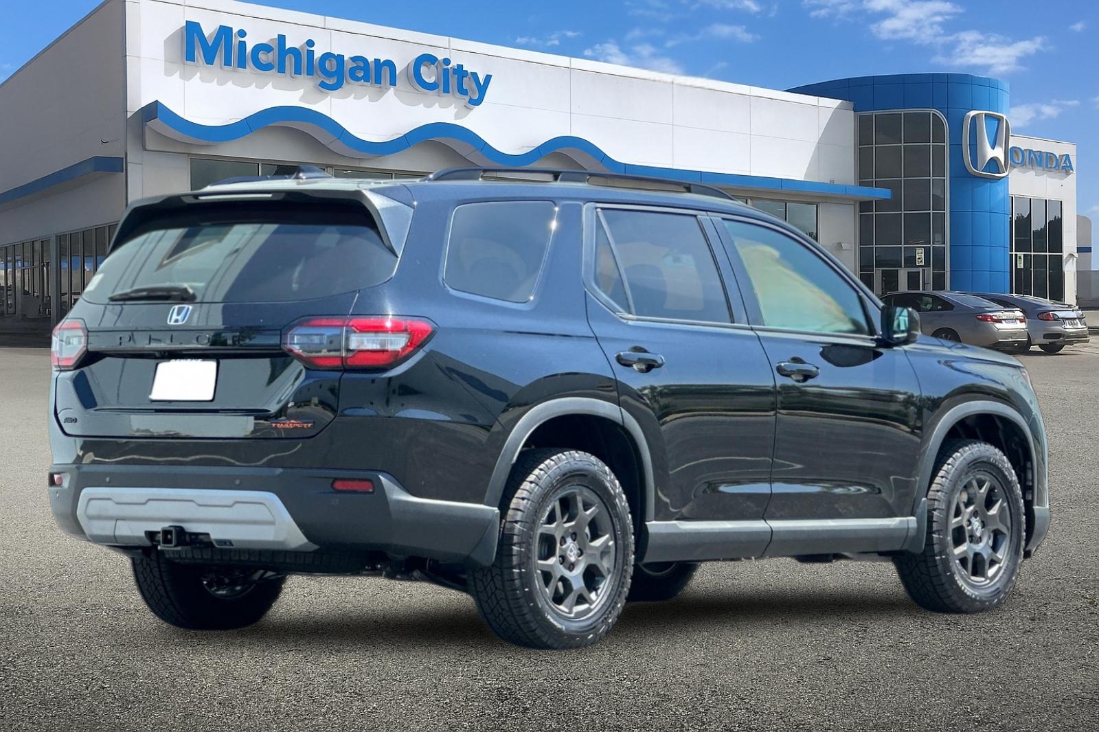 2025 Honda Pilot TrailSport photo 4