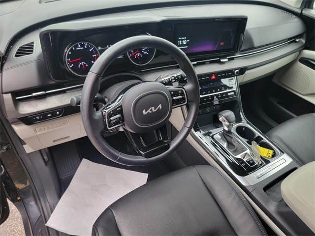 2023 Kia Carnival EX photo 11