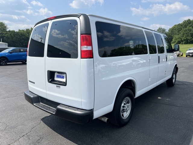 2023 Chevrolet Express 3500 LS photo 3