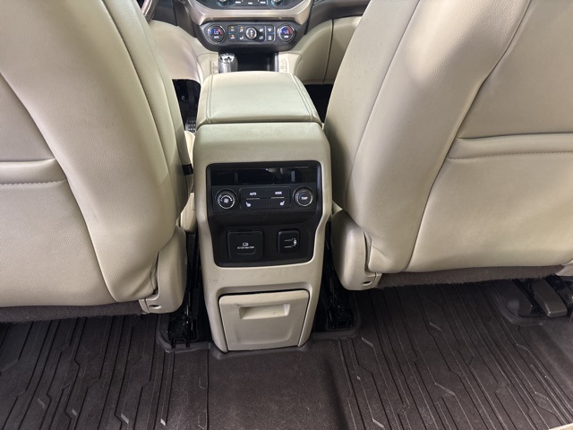 2017 Gmc Acadia Denali photo 14