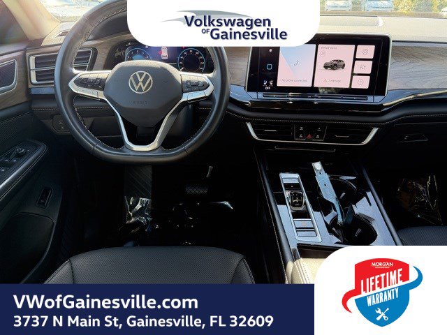 2024 Volkswagen Atlas SE Technology photo 4