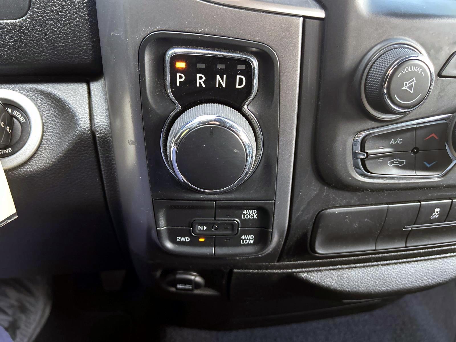 2022 Ram 1500 Classic Warlock photo 20