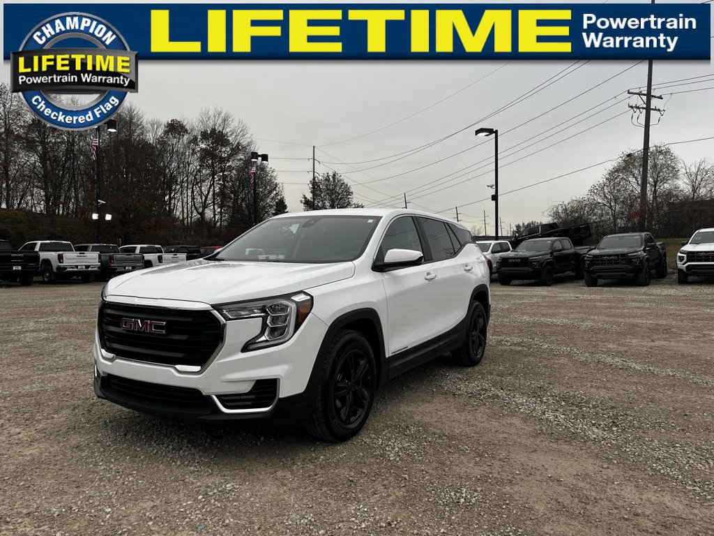 2024 GMC Terrain SLE's photo