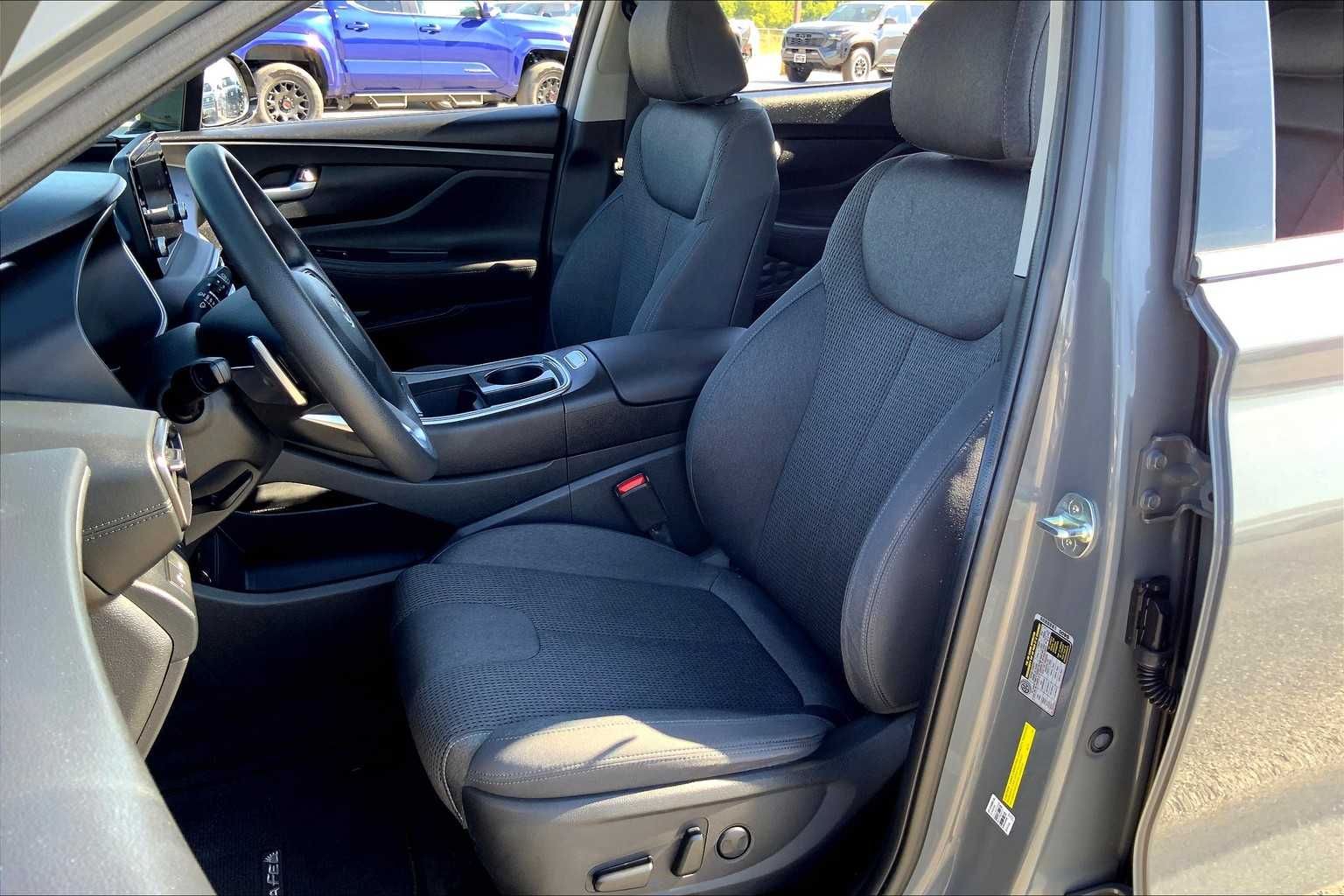 2022 Hyundai Santa Fe SEL photo 7