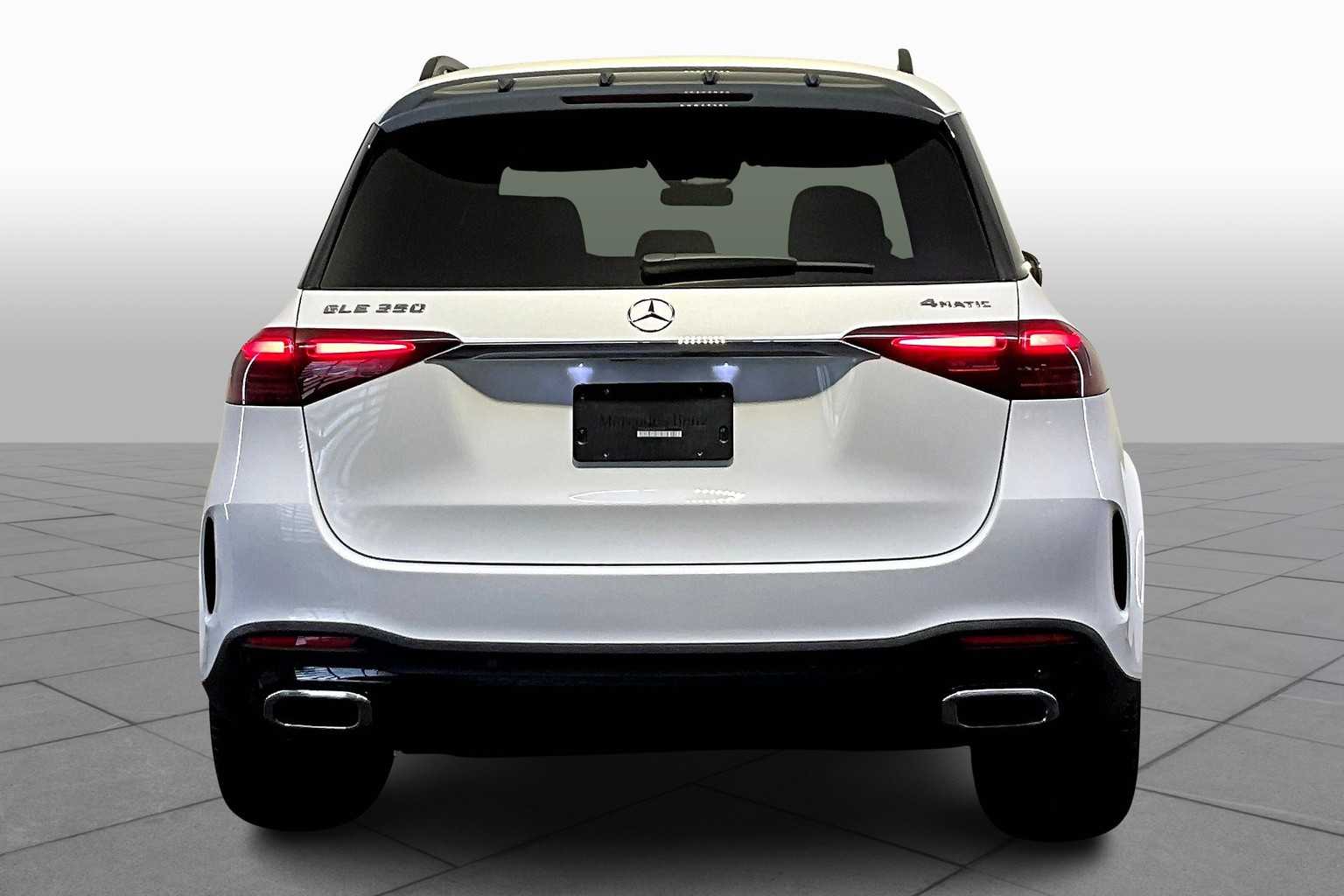 2025 Mercedes Benz GLE 350 4MATIC photo 4