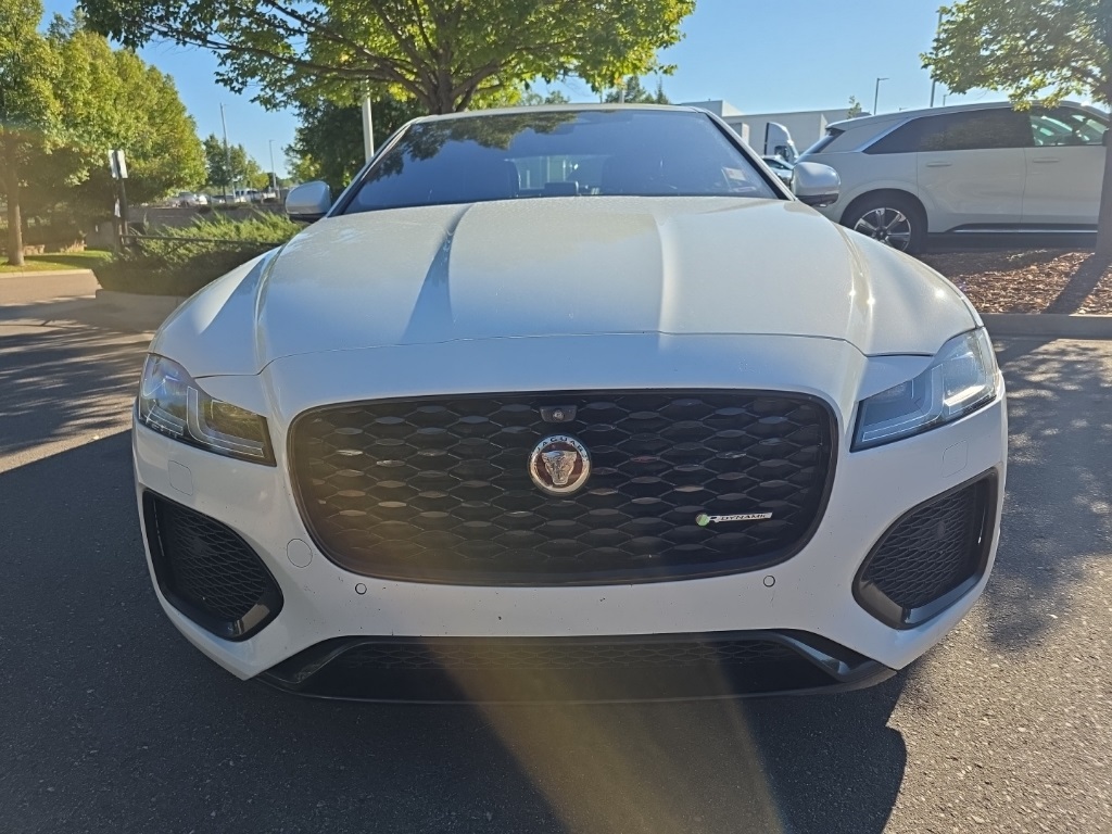 2021 Jaguar XF R-Dynamic SE photo 9