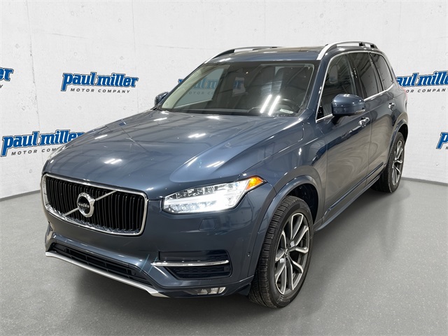 2019 Volvo XC90 Momentum's photo