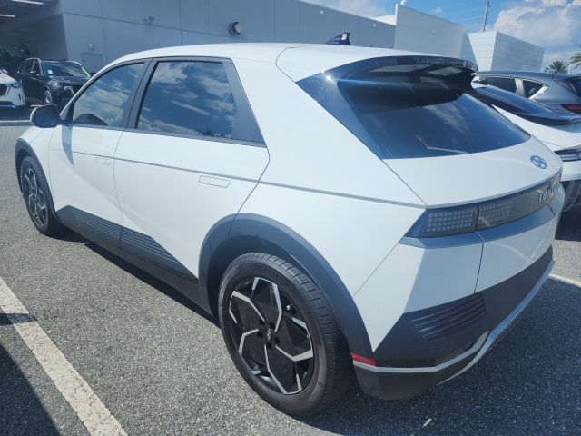 2024 Hyundai Ioniq 5 SEL photo 3