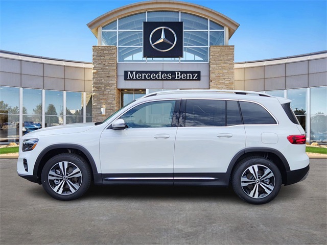 2025 Mercedes Benz GLB 250 4MATIC photo 2
