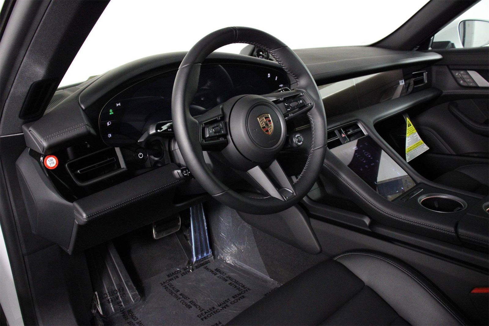 2025 Porsche Taycan 4S photo 4