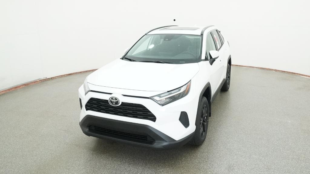 2025 Toyota RAV4 XLE photo 2