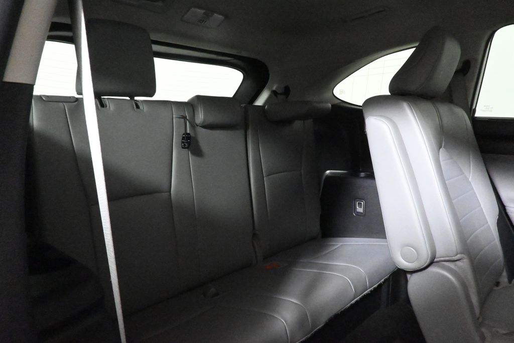2024 Toyota Highlander XLE photo 36