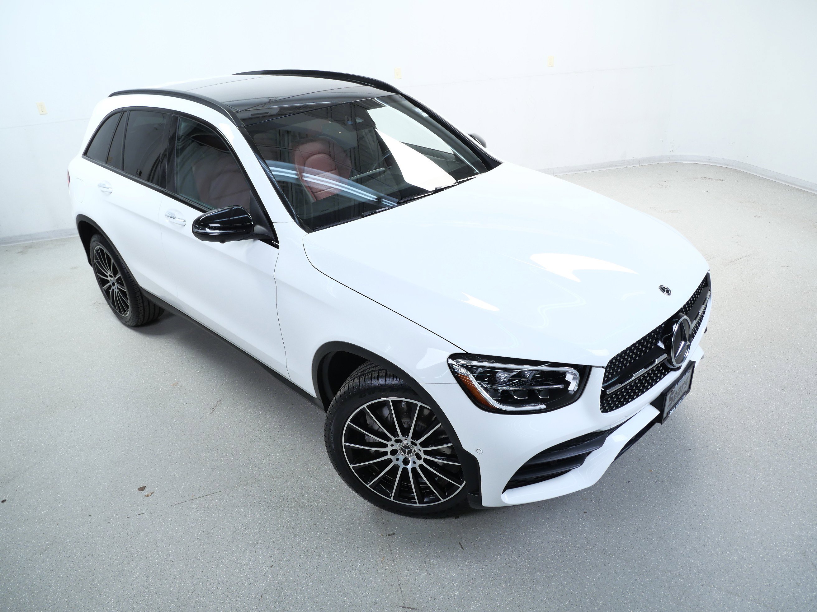 2022 Mercedes Benz GLC 300 4MATIC photo 3