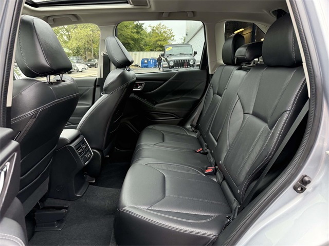2021 Subaru Forester Limited photo 13