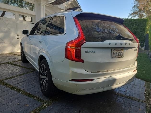 2023 Volvo XC90 B5 Core AWD photo 2