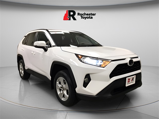 2021 Toyota RAV4 XLE's photo