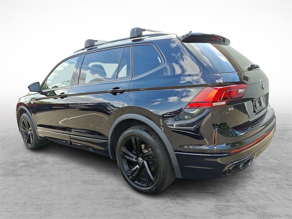 2024 Volkswagen Tiguan SE R-Line Black photo 4