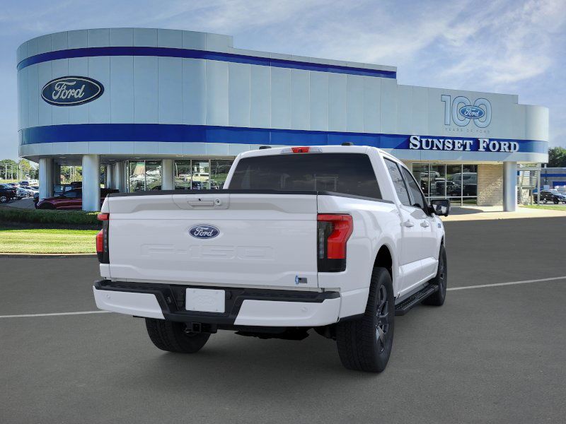 2025 Ford F-150 Lightning photo 6