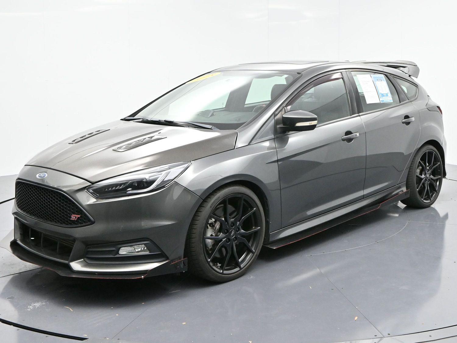 2018 Ford Focus ST photo 3
